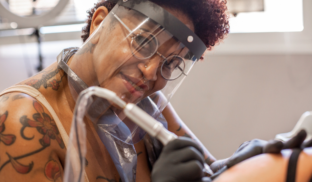 D1AADF6D-4828-402B-831A-04F7C18E9067